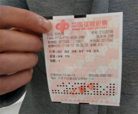 因为小丑残酷和反复无常的天性，从某种意义上使哈莉成为他的又一个受害者，尽管她本身也是危险的犯罪分子